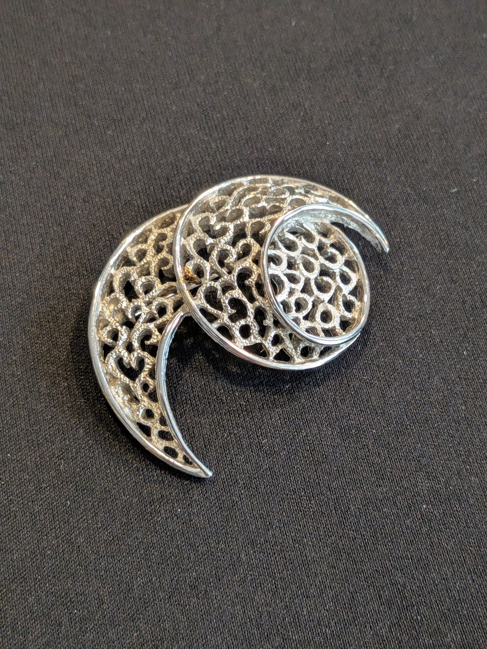 Trifari Vintage 1960s Silver-Tone Crescent Filigree Brooch - Women Jewelry